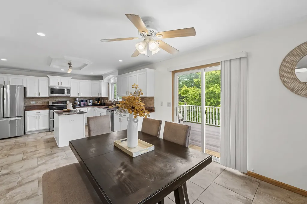 16035 West Red Cloud Drive Lockport IL 60441