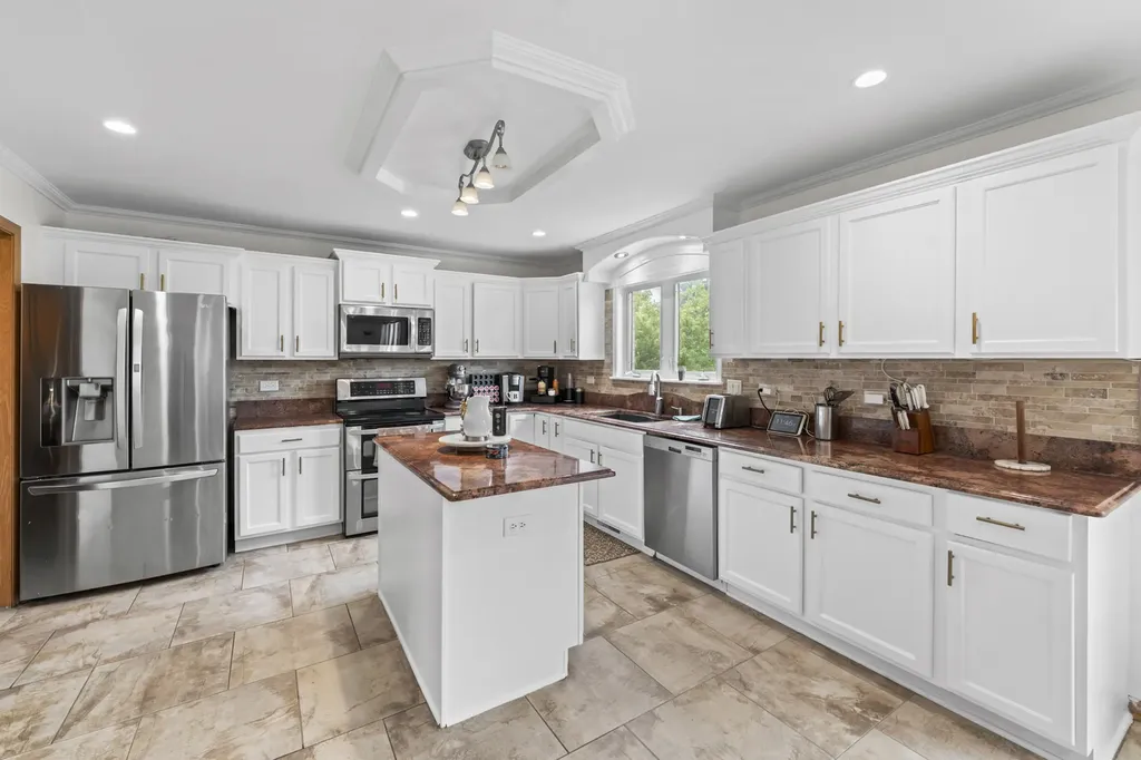 16035 West Red Cloud Drive Lockport IL 60441