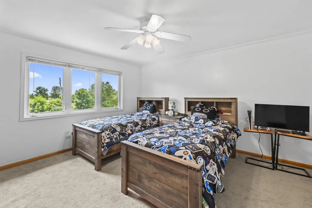 16035 West Red Cloud Drive Lockport IL 60441