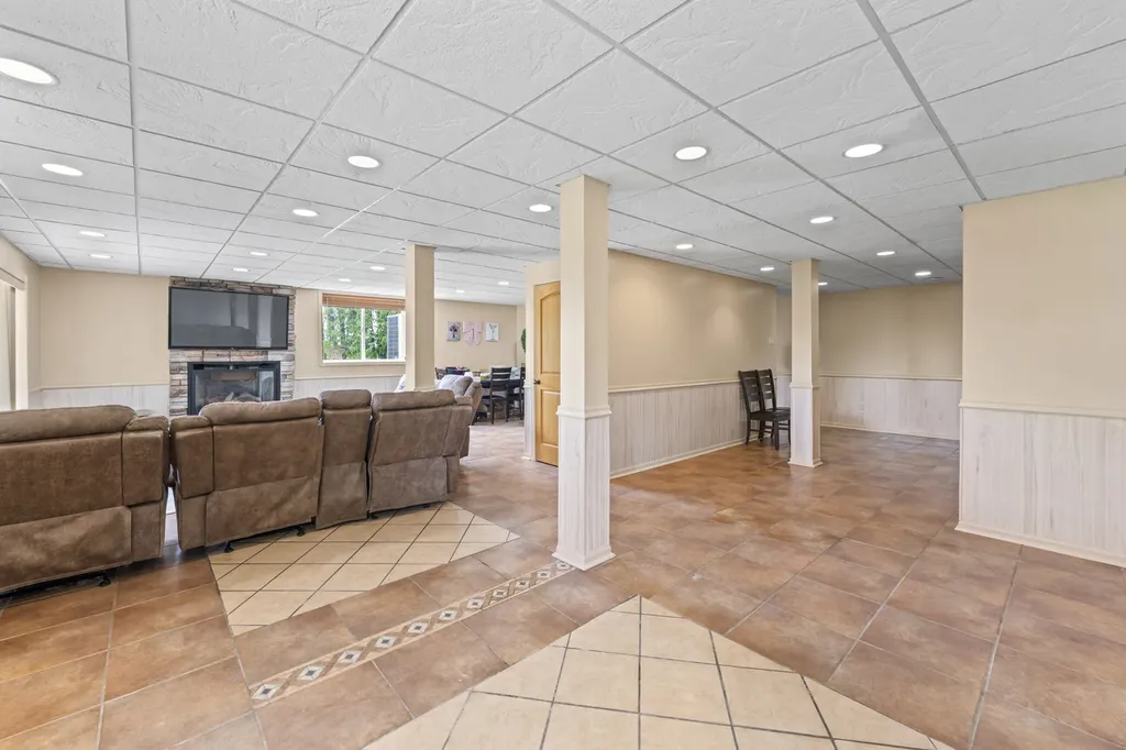 16035 West Red Cloud Drive Lockport IL 60441