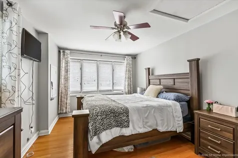 8836 West 93rd Place Hickory Hills IL 60457