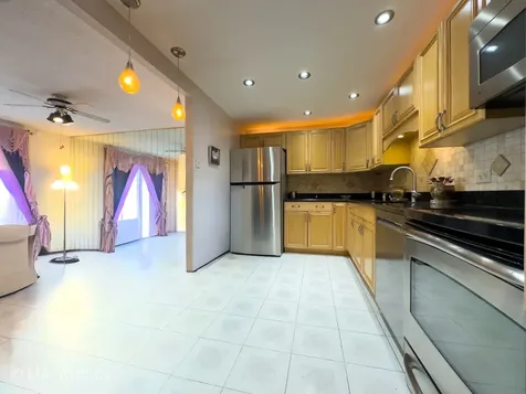 9731 North Fox Glen Drive Niles IL 60714