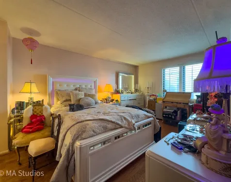 9731 North Fox Glen Drive Niles IL 60714