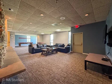 9731 North Fox Glen Drive Niles IL 60714