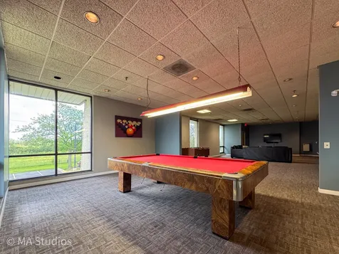 9731 North Fox Glen Drive Niles IL 60714