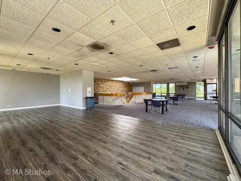 9731 North Fox Glen Drive Niles IL 60714