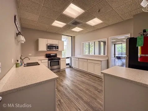 9731 North Fox Glen Drive Niles IL 60714