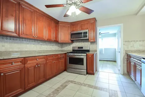 8999 Kennedy Drive Des Plaines IL 60016
