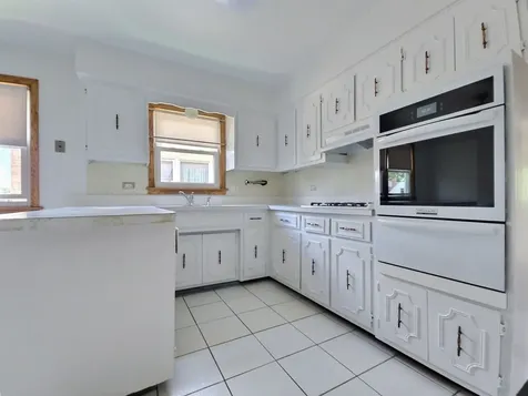 5421 West Windsor Avenue Chicago IL 60630