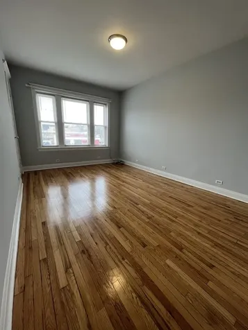4411 West Montrose Avenue Chicago IL 60641