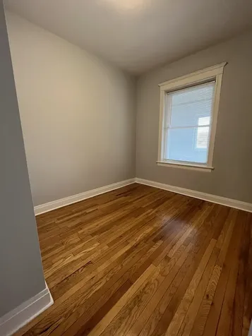 4411 West Montrose Avenue Chicago IL 60641