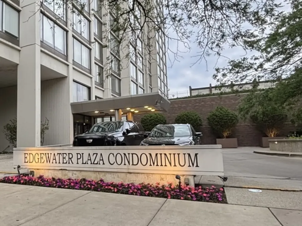 5455 North Sheridan Road Chicago IL 60640