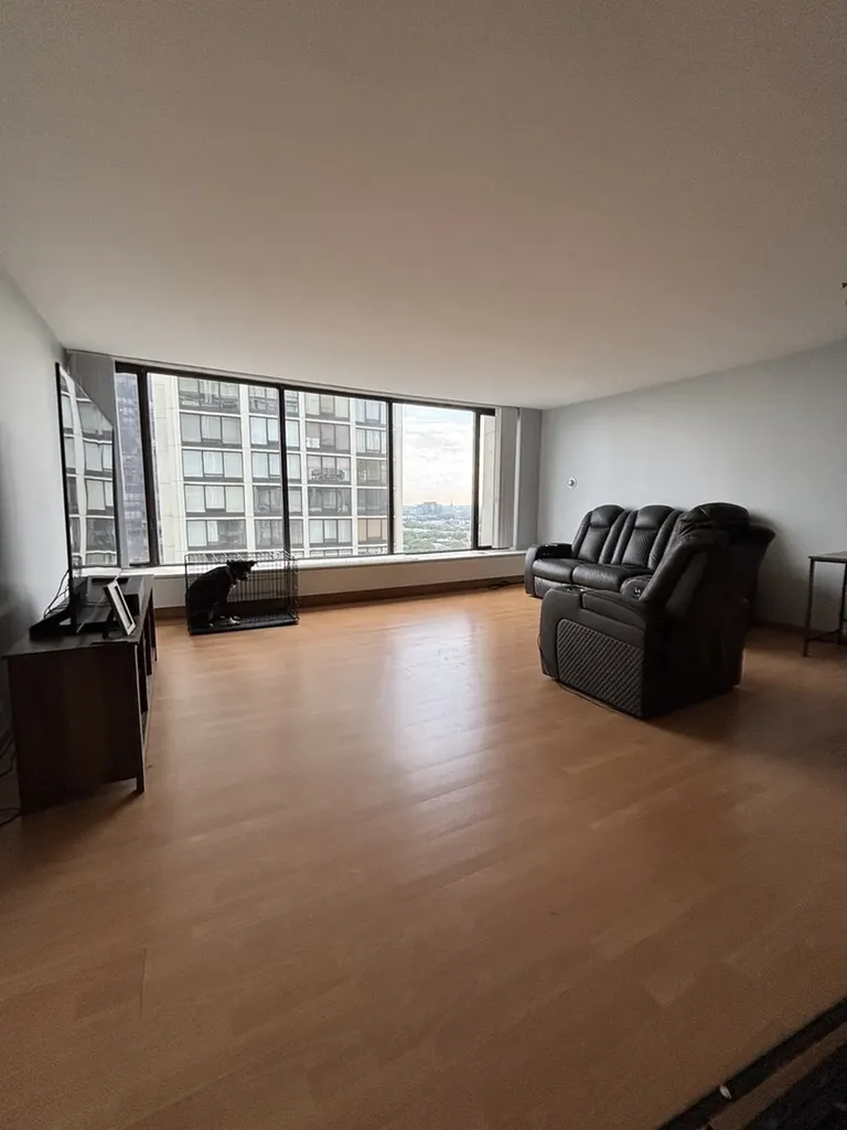 5455 North Sheridan Road Chicago IL 60640