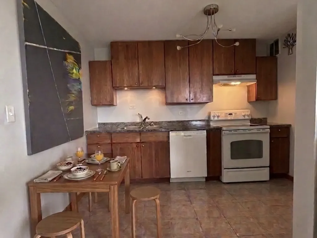 5455 North Sheridan Road Chicago IL 60640