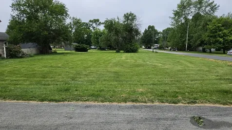 302 East Market Street Sidell IL 61876