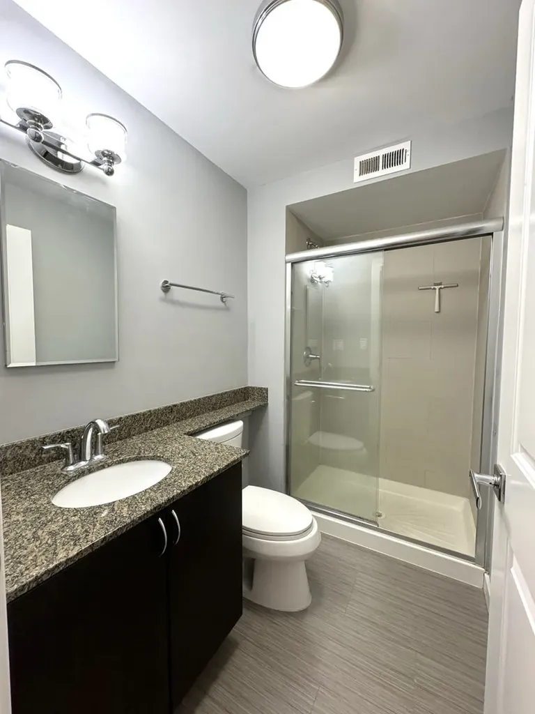 3033 North Sheridan Road Chicago IL 60657