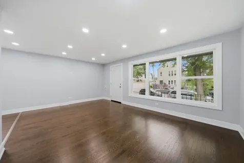 2016 West 52nd Street Chicago IL 60609