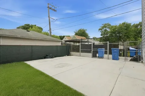 2016 West 52nd Street Chicago IL 60609