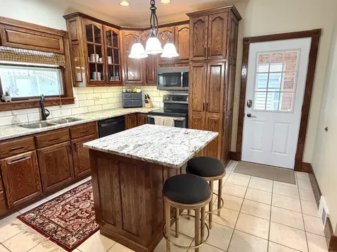 1203 6TH Street Peru IL 61354
