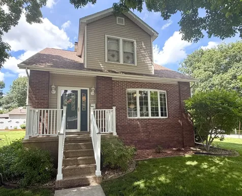 1203 6TH Street Peru IL 61354