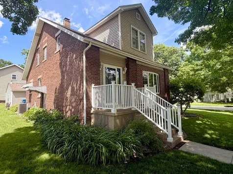 1203 6TH Street Peru IL 61354