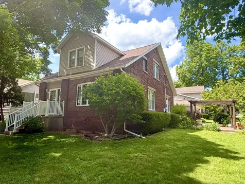 1203 6TH Street Peru IL 61354