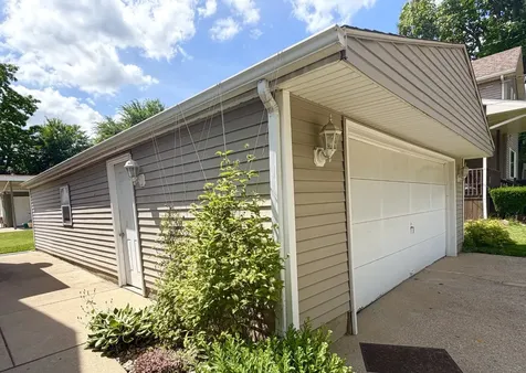 1203 6TH Street Peru IL 61354