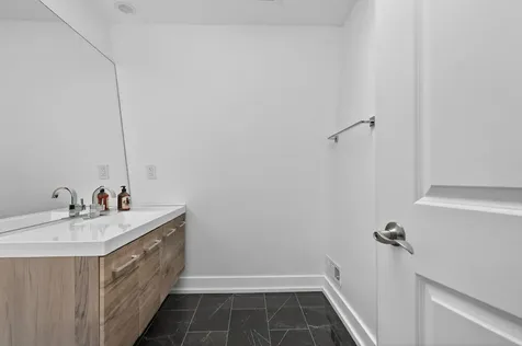 208 Pine Street Deerfield IL 60015
