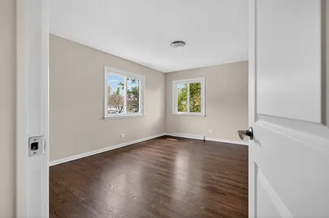 208 Pine Street Deerfield IL 60015