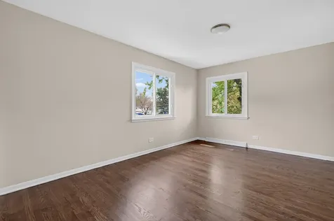 208 Pine Street Deerfield IL 60015