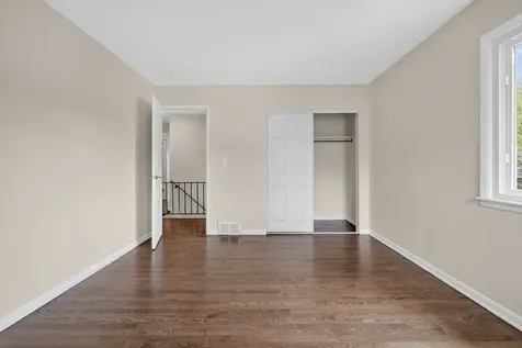 208 Pine Street Deerfield IL 60015