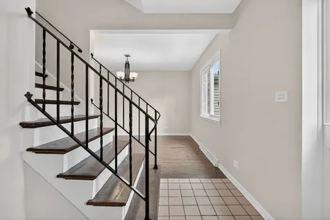 208 Pine Street Deerfield IL 60015