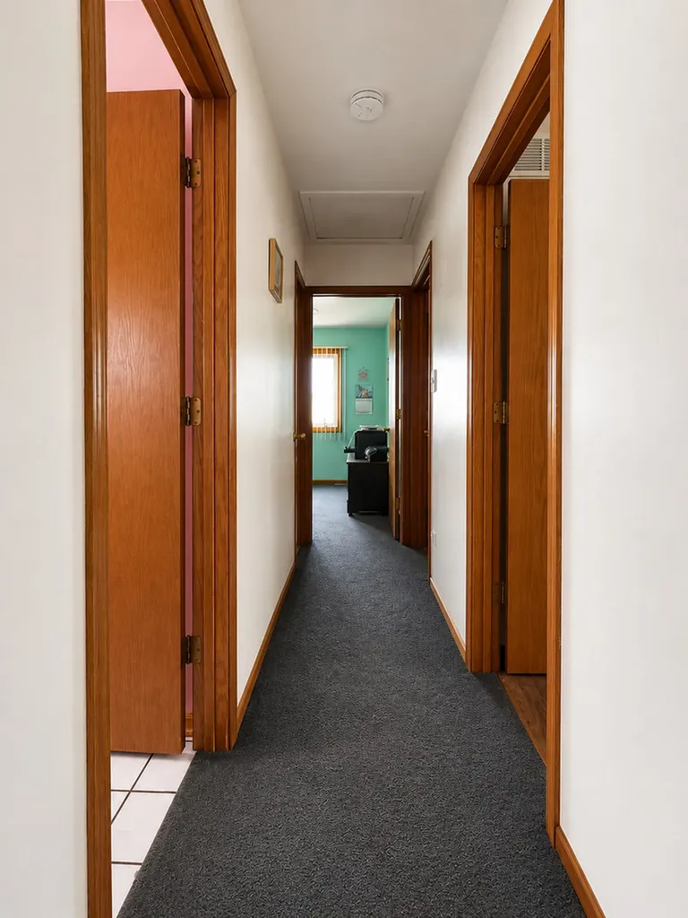 5708 West 64th Place Chicago IL 60638