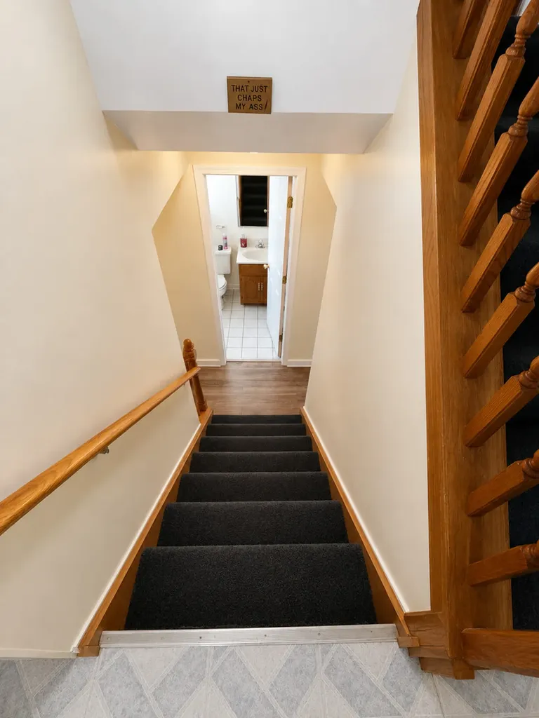 5708 West 64th Place Chicago IL 60638