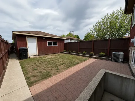5708 West 64th Place Chicago IL 60638