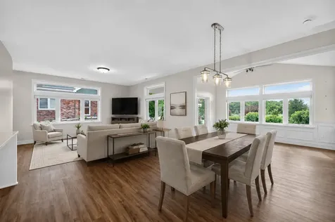 11 Briden Lane Sycamore IL 60178