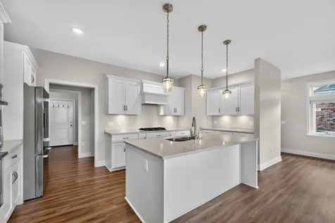11 Briden Lane Sycamore IL 60178