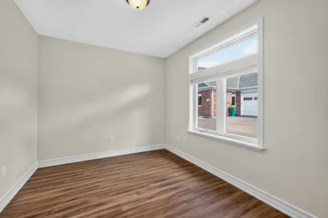 11 Briden Lane Sycamore IL 60178