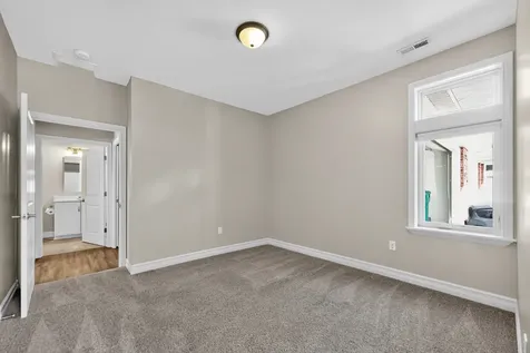 11 Briden Lane Sycamore IL 60178