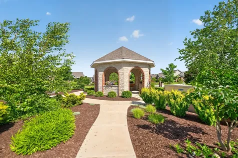 11 Briden Lane Sycamore IL 60178