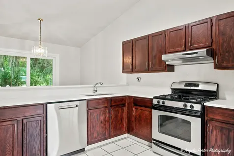 3287 Medford Court Island Lake IL 60042
