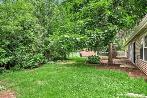 3287 Medford Court Island Lake IL 60042