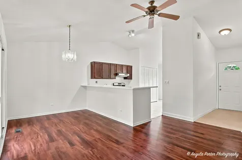 3287 Medford Court Island Lake IL 60042