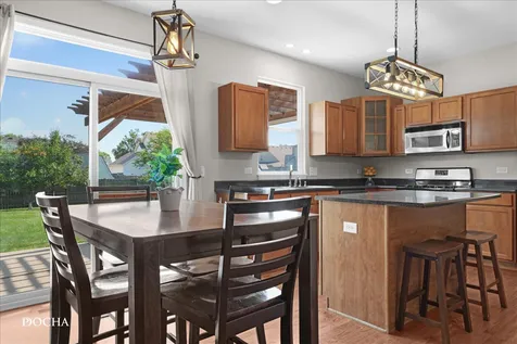 1032 White Plains Lane Yorkville IL 60560