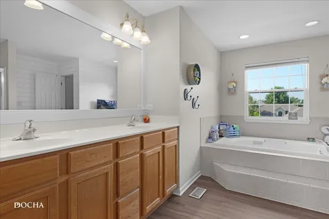 1032 White Plains Lane Yorkville IL 60560