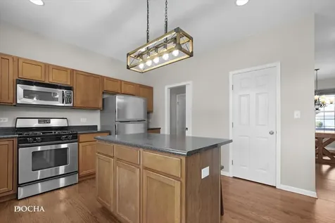 1032 White Plains Lane Yorkville IL 60560