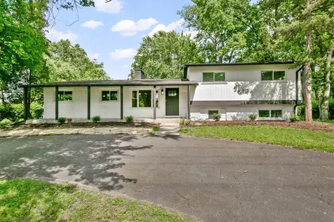 617 South Busse Road Mount Prospect IL 60056