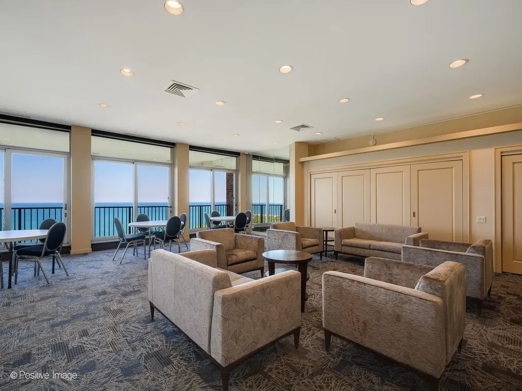 4170 North Marine Drive Chicago IL 60613