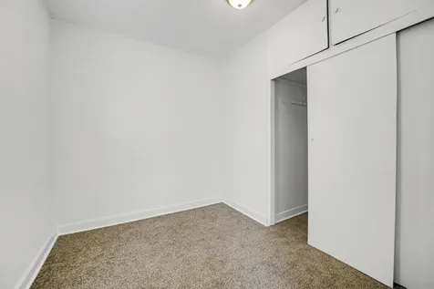 120 East Kensington Avenue Chicago IL 60628