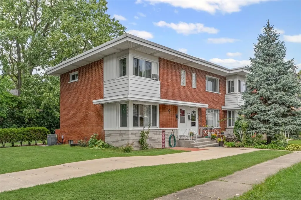 4836 Kirk Street Skokie IL 60077